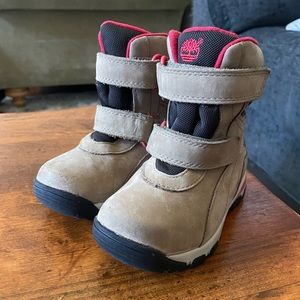 Like new gortex Timberland toddler boots 7.5